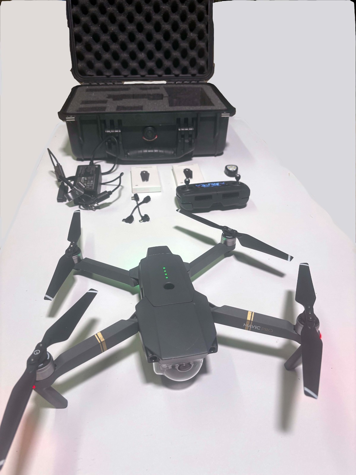 DJI Mavic Pro M1P Bundle (controller + multi-charger + extras)