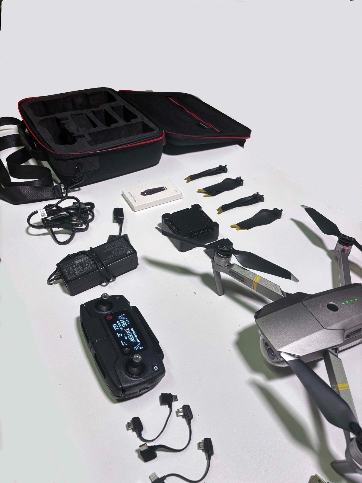 DJI Mavic Pro Platinum w/ Headset + 3 Batteries
